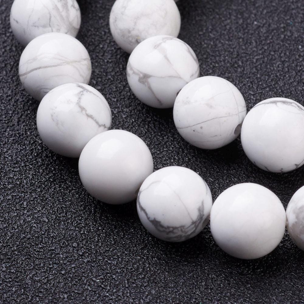 Natural Howlite — Round Beads 6/8mm | Strand ~39 cm