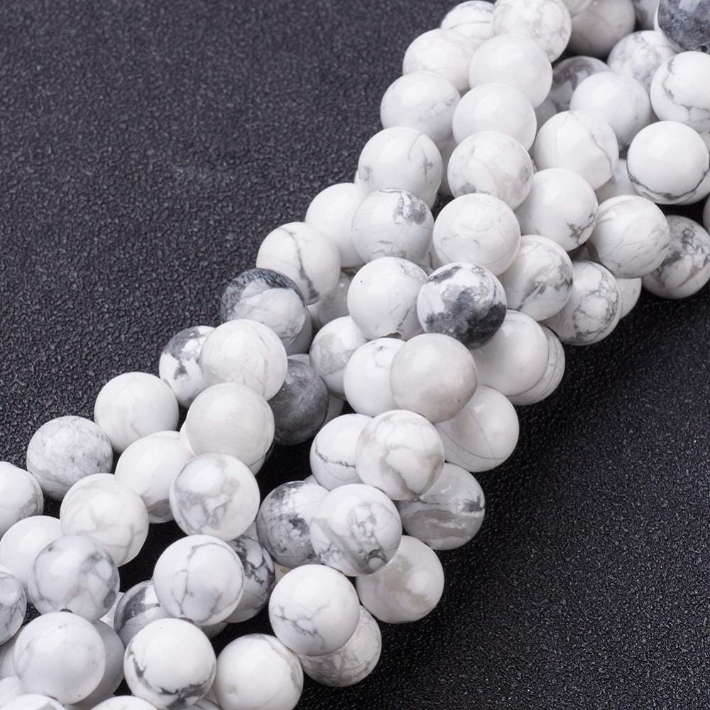 Natural Howlite — Round Beads 6/8mm | Strand ~39 cm