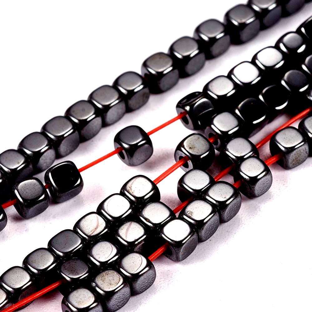 Hematite — Black Cubes 2.5/4mm | Strand ~40 cm