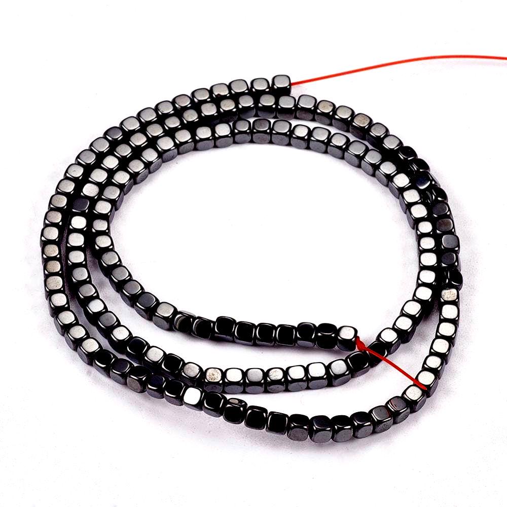 Hematite — Black Cubes 2.5/4mm | Strand ~40 cm
