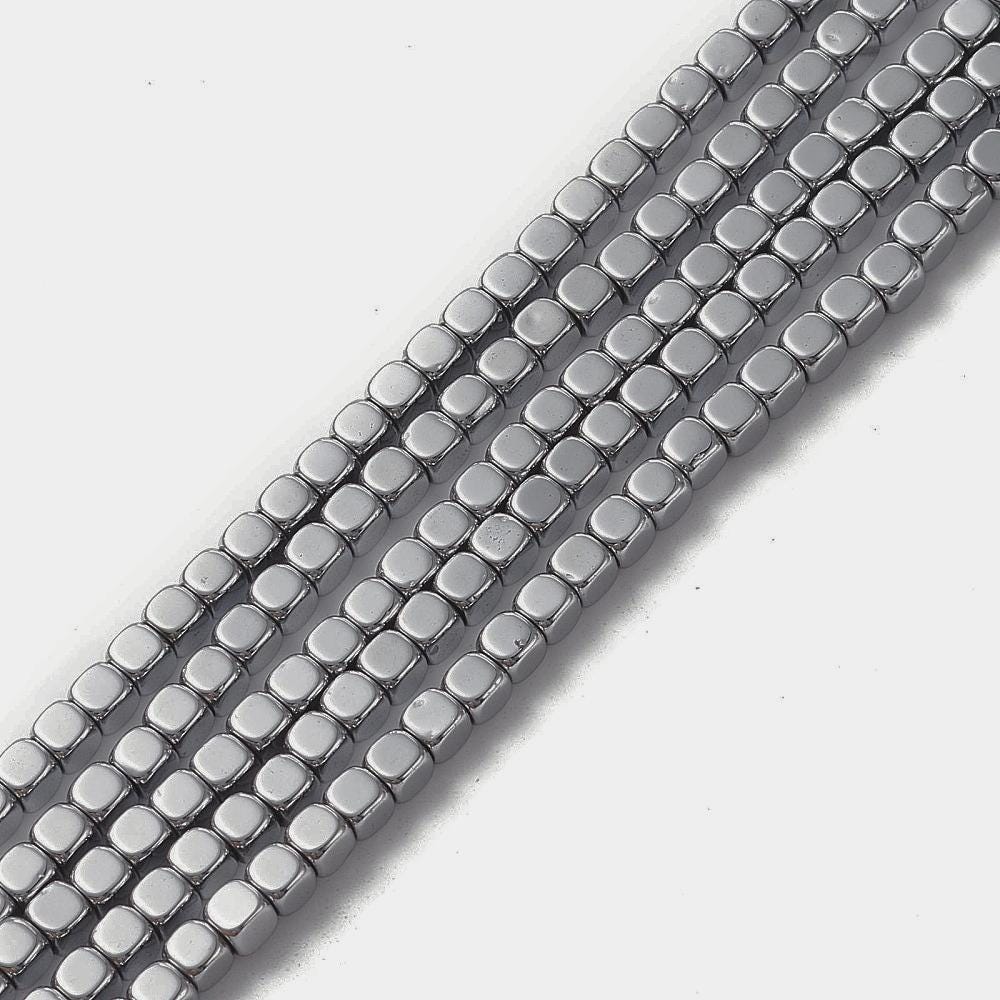 Hematite — Platinum Cubes 2/3/4mm | Strand ~40 cm