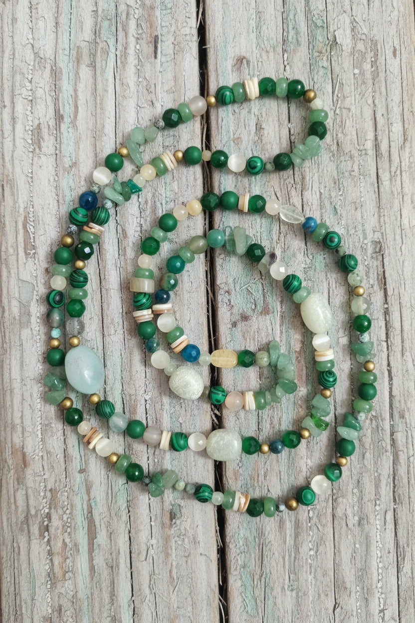 Multi-Stone and Multi-Material Necklace — Multicolor | 120 cm