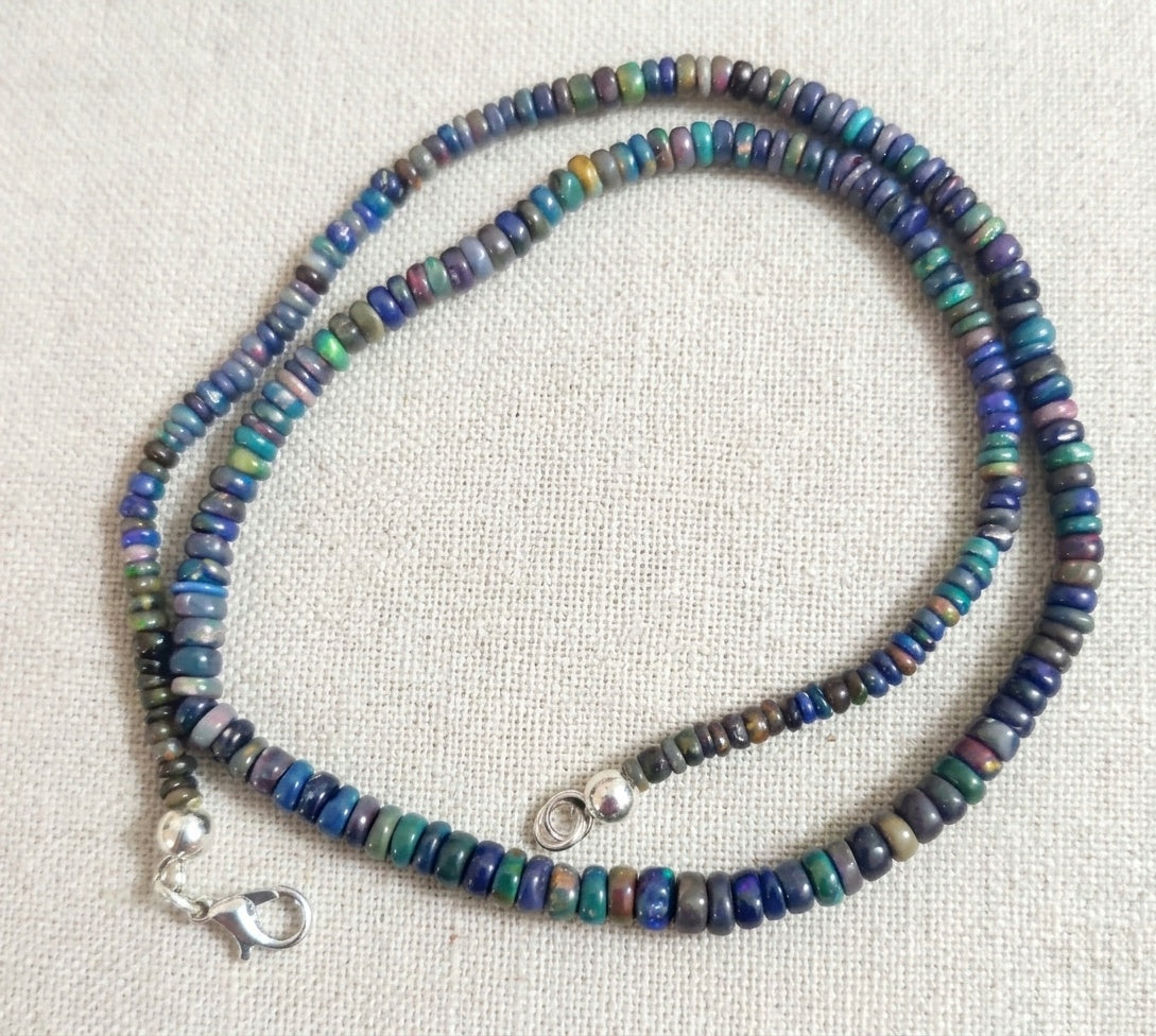 Dark Welo Opal Necklace — Rondelle Cabochon 3-6mm | 50 cm