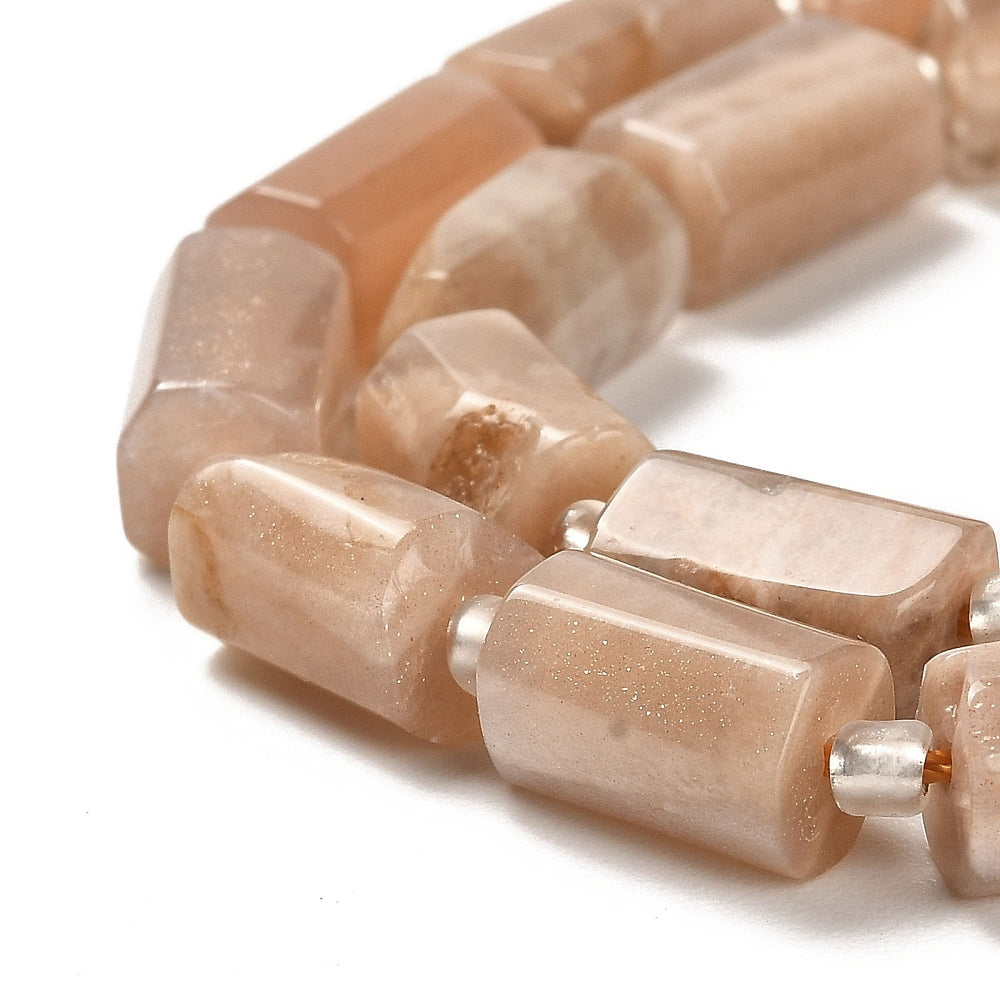 Pierre de soleil naturelle — Colonnes facettées 8,5≈11x5,5≈6,5mm | 15 pcs | Fil ~19 cm
