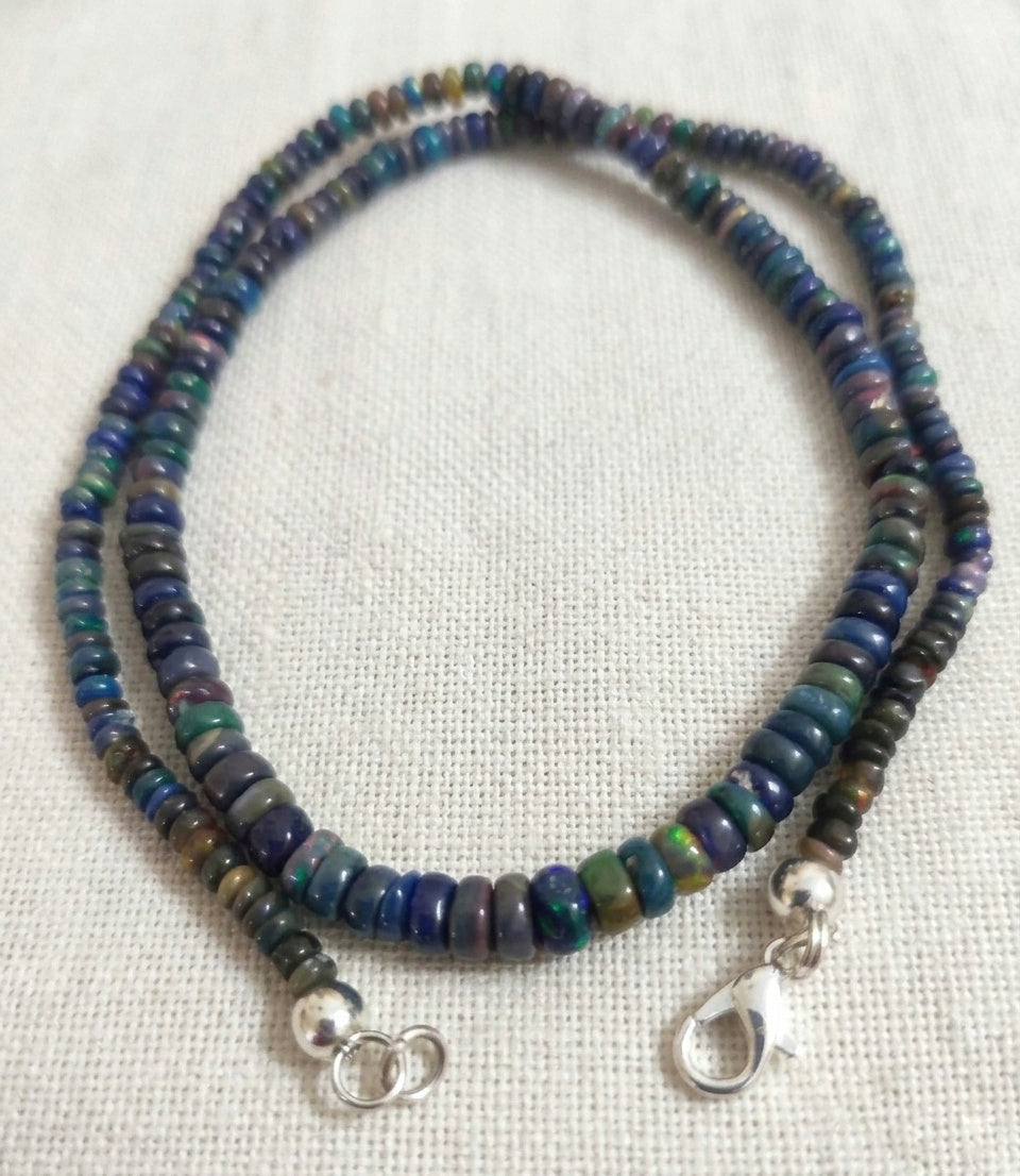 Dark Welo Opal Necklace — Rondelle Cabochon 3-6mm | 50 cm