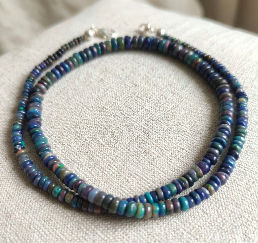 Dark Welo Opal Necklace — Rondelle Cabochon 3-6mm | 50 cm